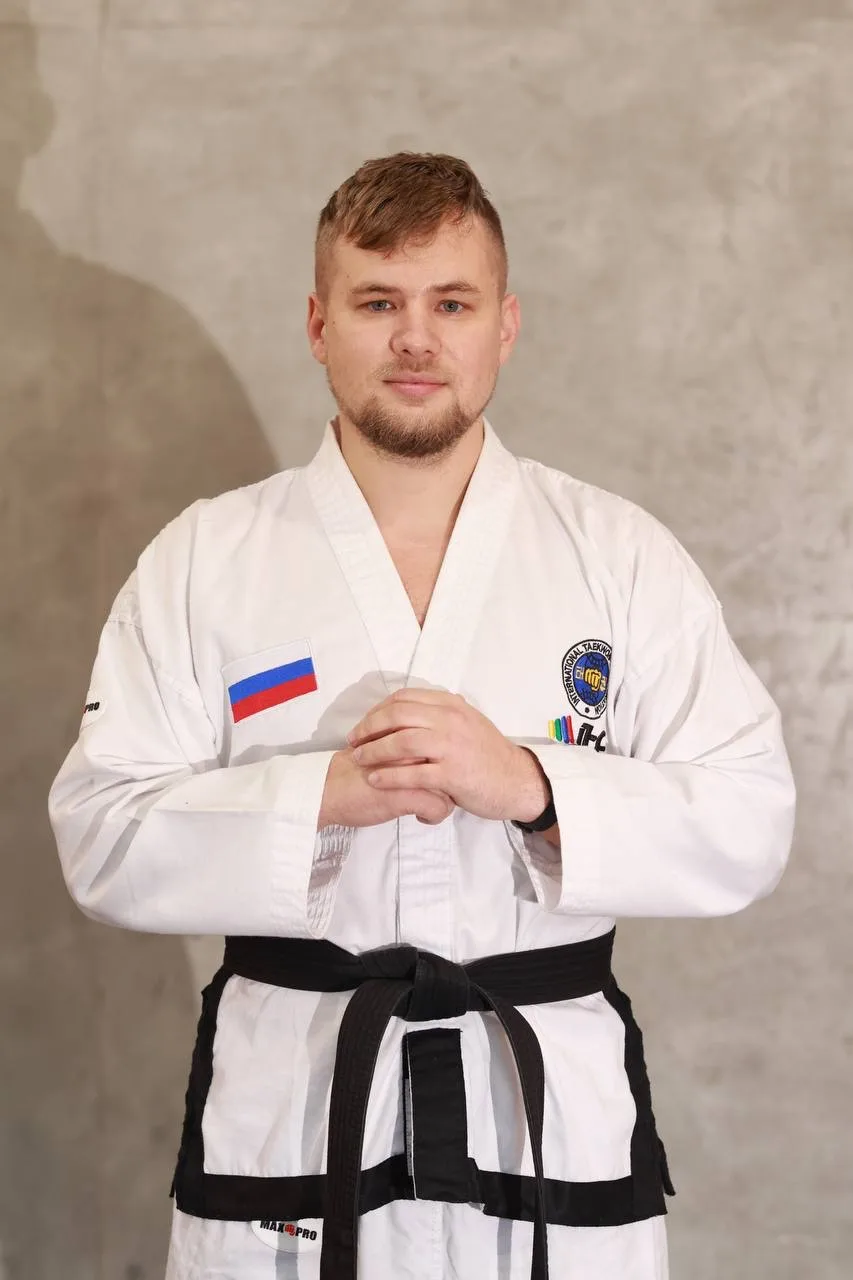 Главный тренер Неходцев Дмитрий Константинович